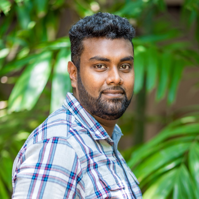Naveen Naveen
