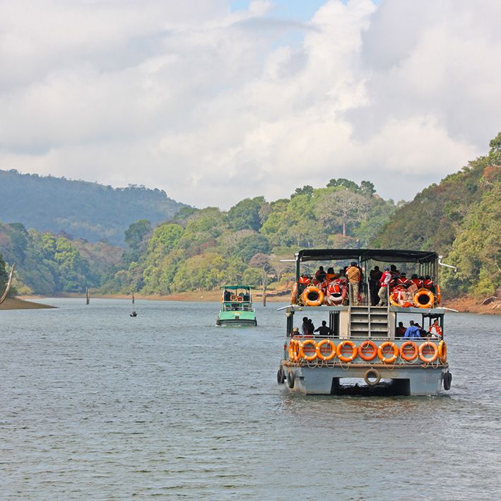 Boat safari, Periyar National Park, India