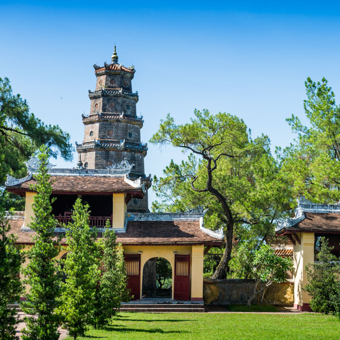 Vietnam, Hue Thien Mu, Pagoda