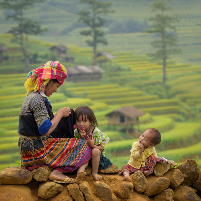 A tribal family from Sapa in Vietnam Vietnam, Sapa, Etnic family