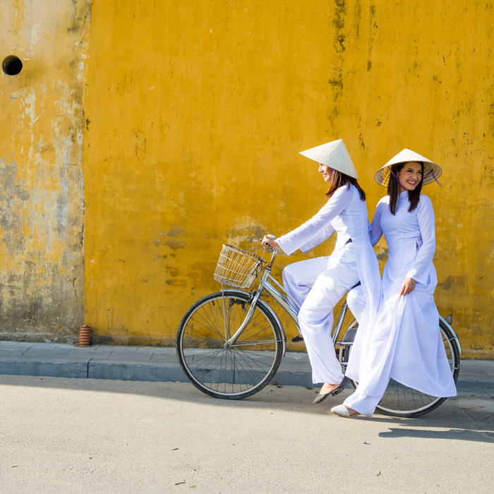 Vietnam, Women, Traditional costumes